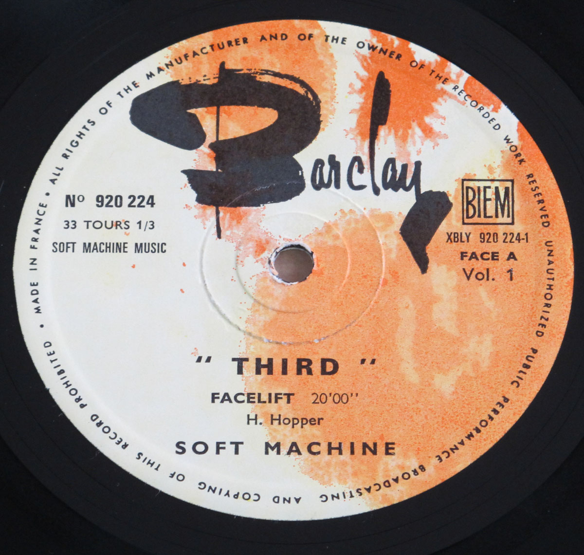 High Resolution Photos of soft machine third  